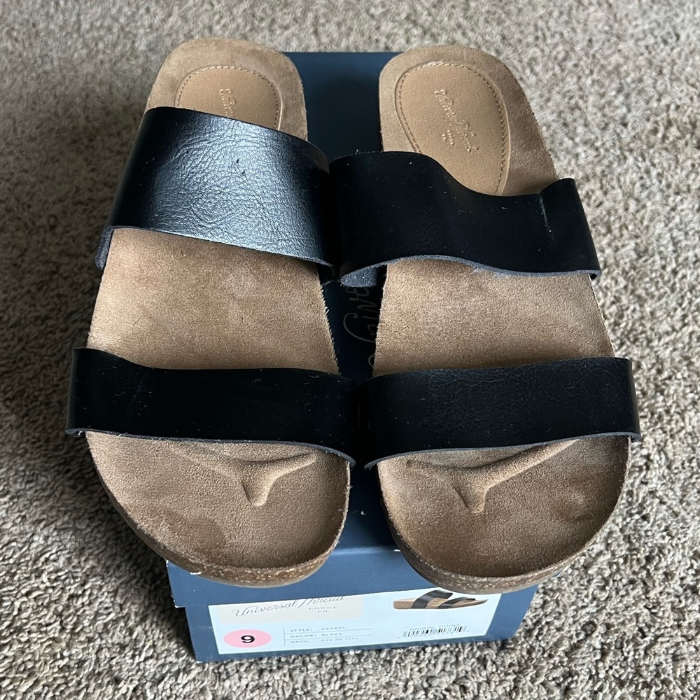 Women’s Universal Thread Black Kerryl Sandals - Picture 2 of 9